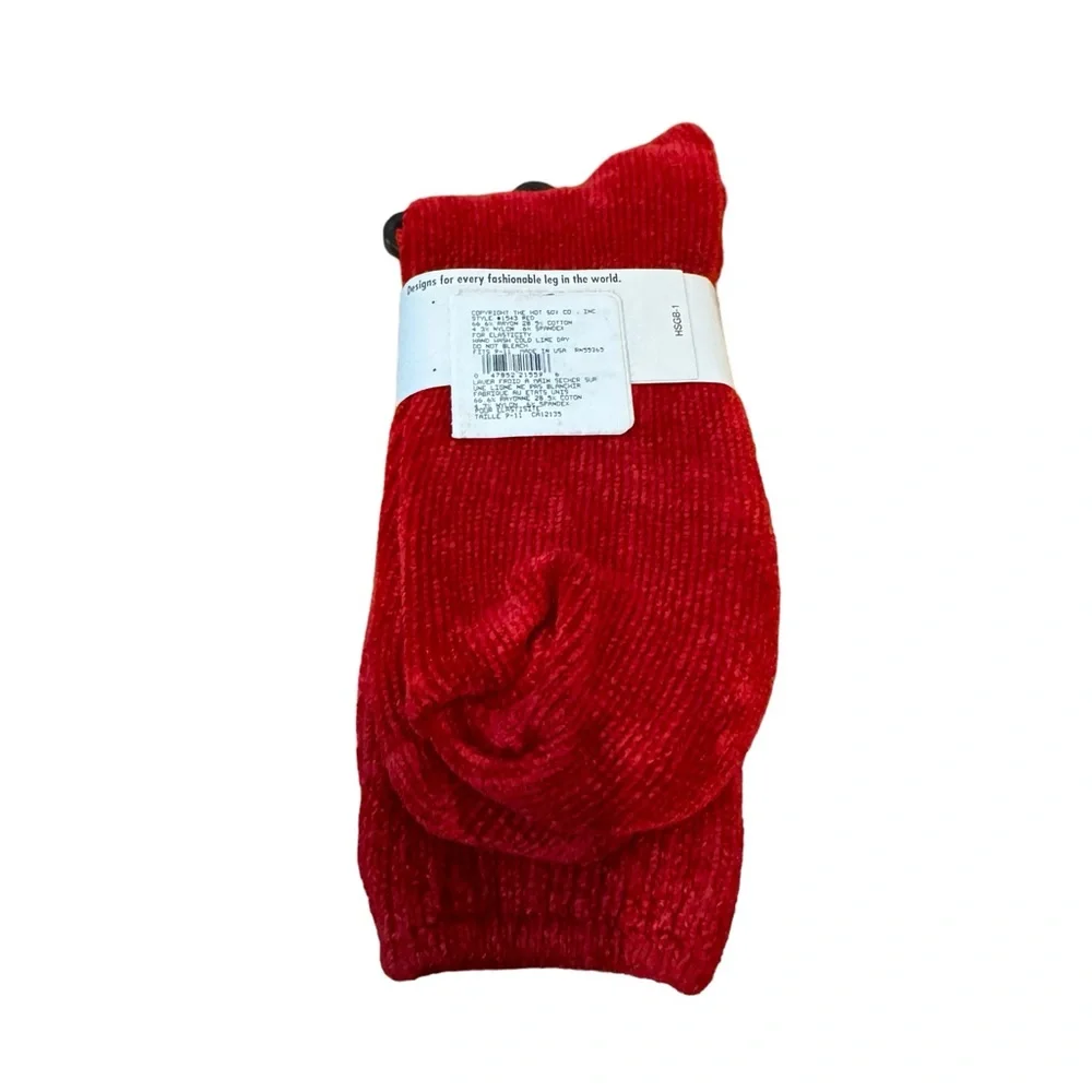 Hot Sox Red Chenille Socks. NWT